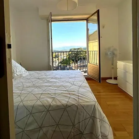 Centre Vue Sur Les Pyrenees Pour 2 Nuits Au Minimum Apartment