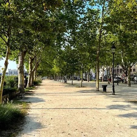 Centre Vue Sur Les Pyrenees Pour 2 Nuits Au Minimum アパート ポー