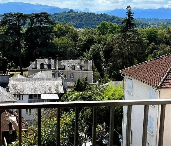 Centre Vue Sur Les Pyrenees Pour 2 Nuits Au Minimum * Pau