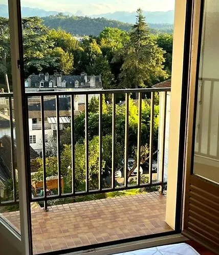 Centre Vue Sur Les Pyrenees Pour 2 Nuits Au Minimum * Pau